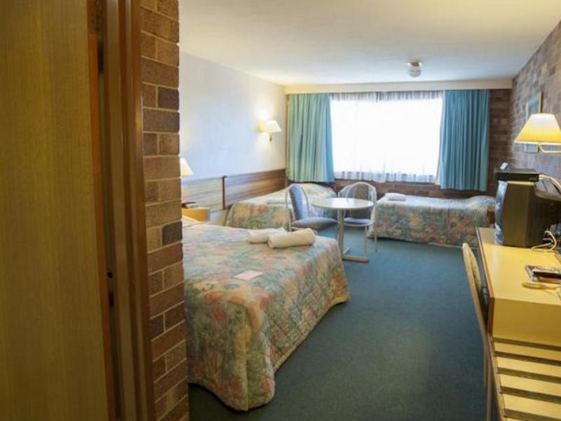 All Seasons Motel Армидейл Экстерьер фото