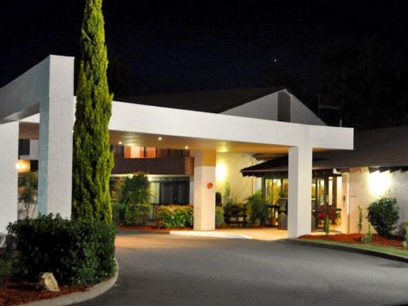 All Seasons Motel Армидейл Экстерьер фото